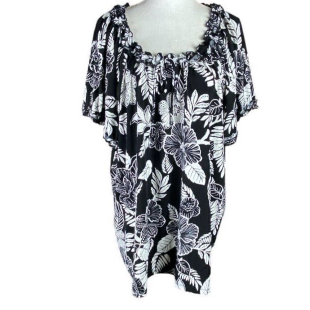 C.J Banks Womens Black White Floral Tropical Flare Sleeve Top Blouse Size 3X NWT